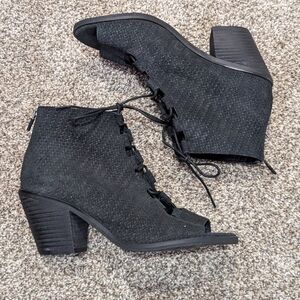 - Eileen Fisher Braided Canvas Lace Up Booties like new size 8